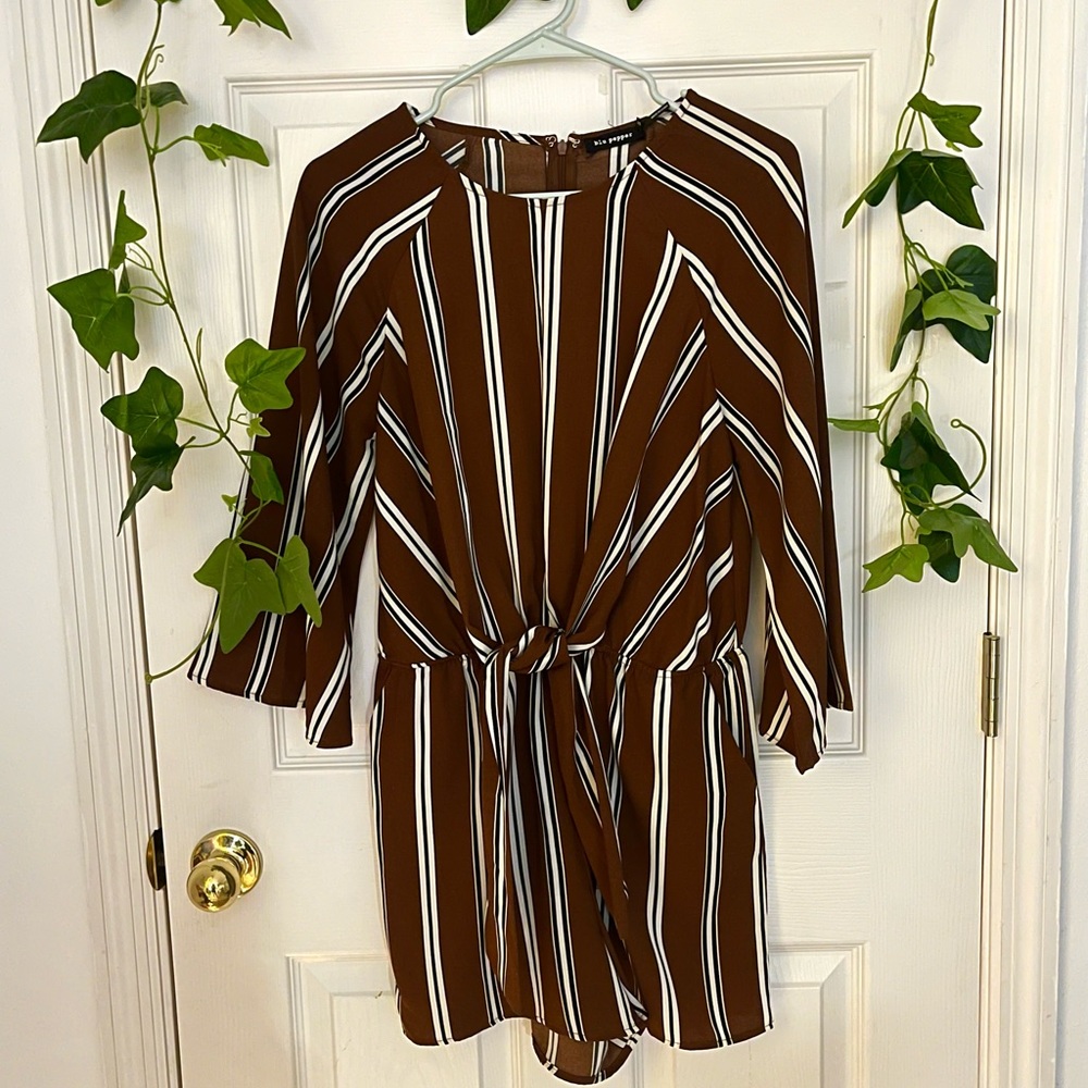 Like new Adorable Romper with Front Tie